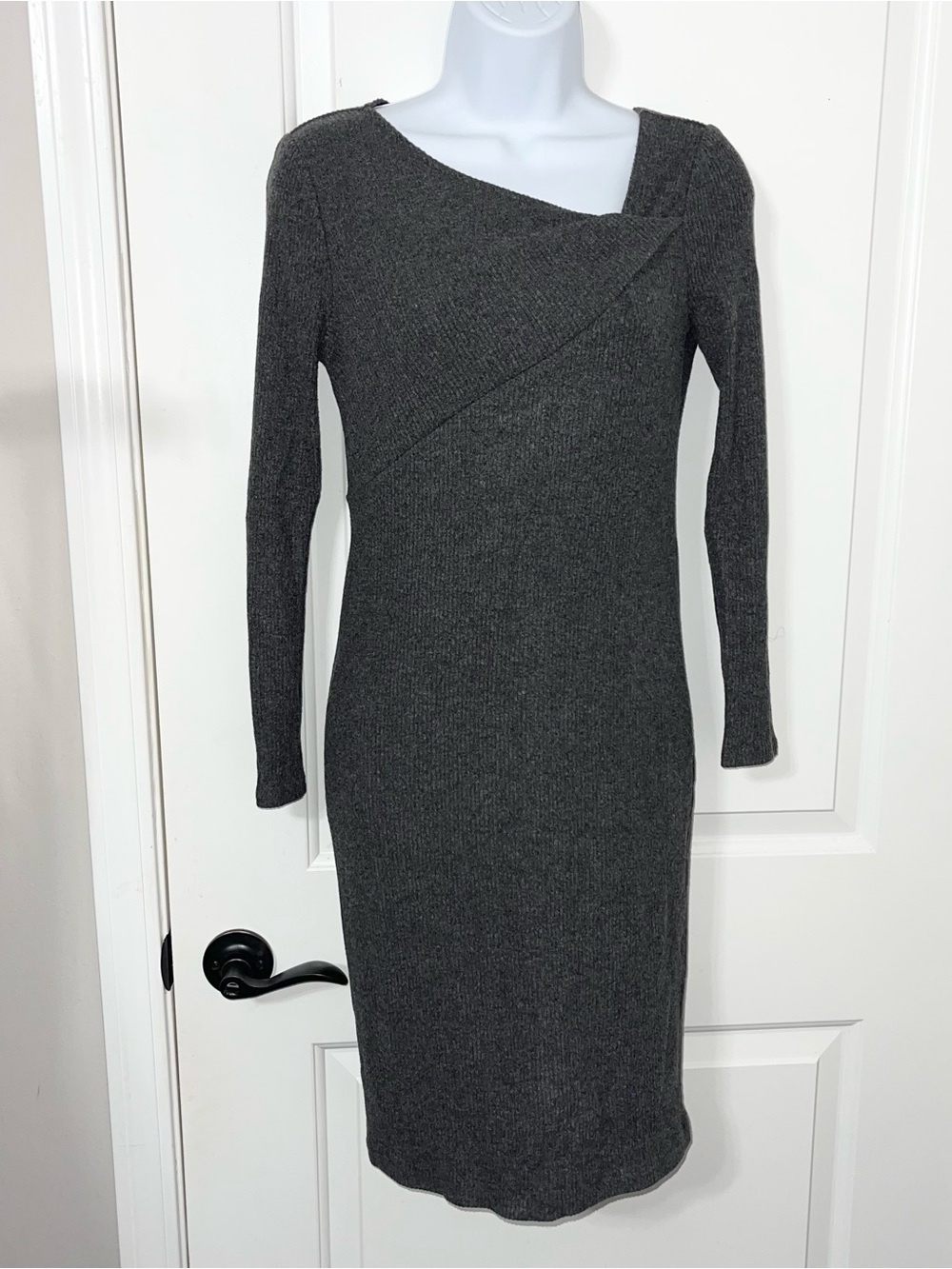 White House Black Market Gray Ribbed Long-Sleeve Knit Dress